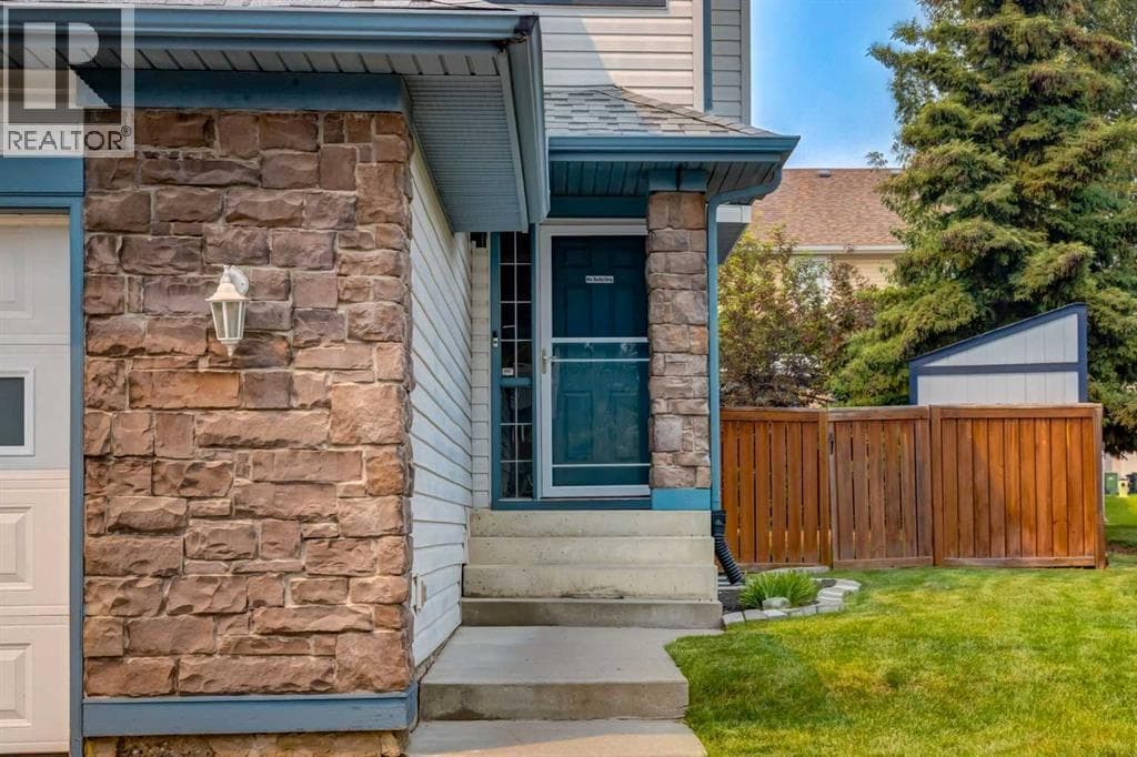 156 Tuscany Meadows Close NW