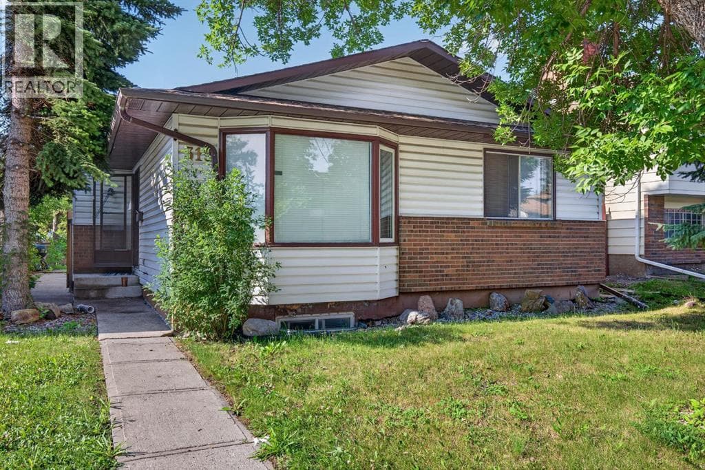 319 Rundlelawn Road NE