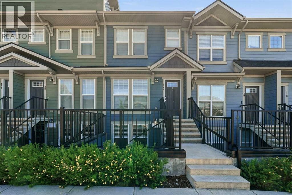 124 Cranbrook Square SE