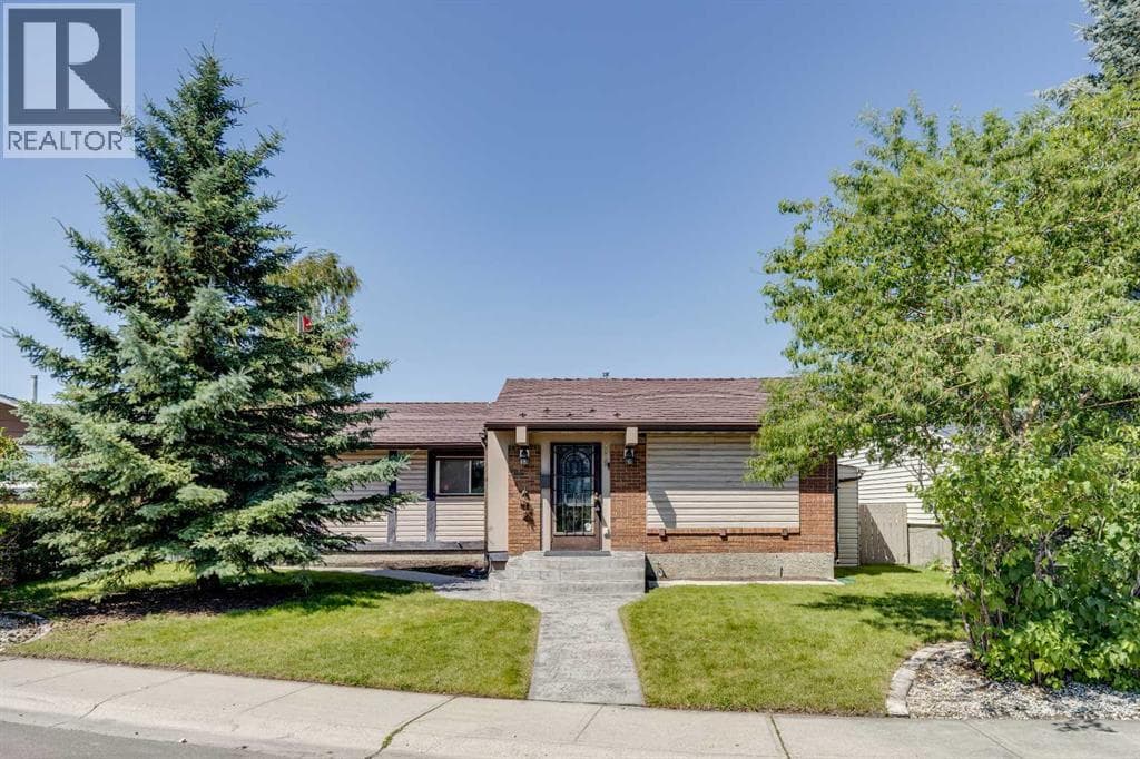 4819 Rundlewood Drive NE