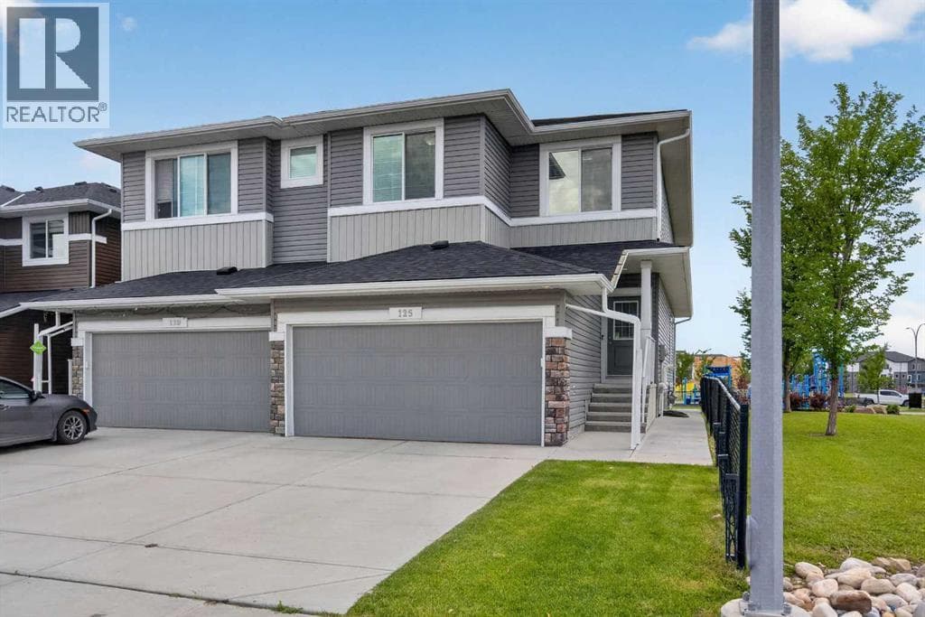 125 Redstone Common NE