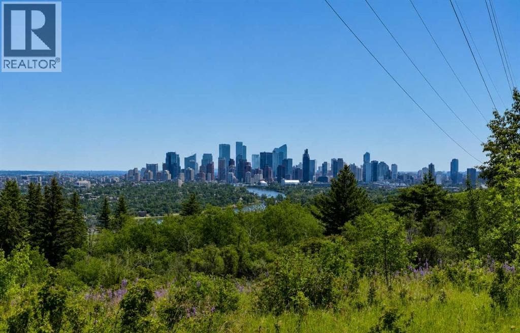204, 328 Cedar Crescent SW