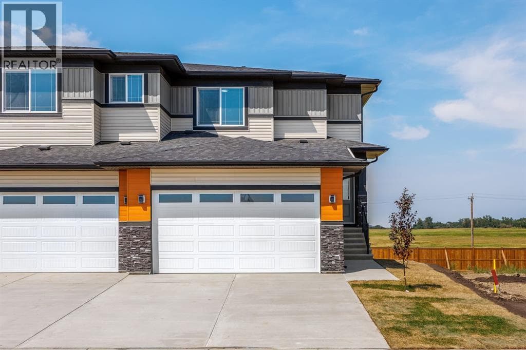 140 Lakewood Crescent