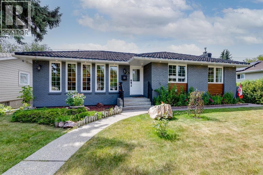 179 Capri Avenue NW