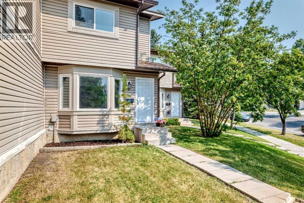 11 Falshire Terrace NE