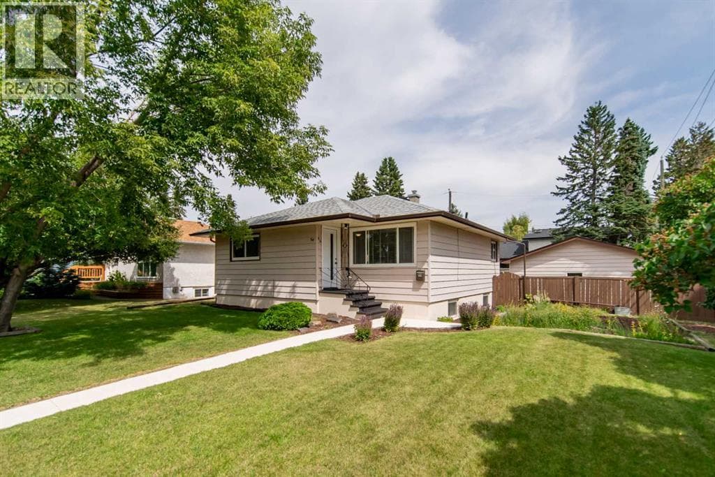 84 Waterloo Drive SW