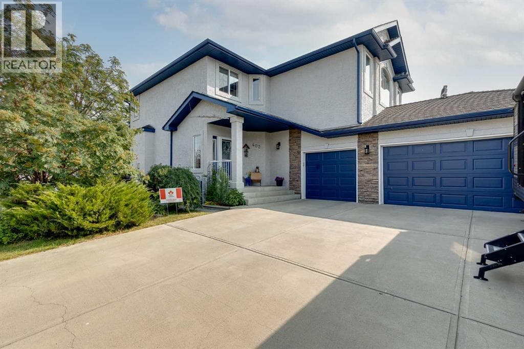 402 Fairways Mews NW
