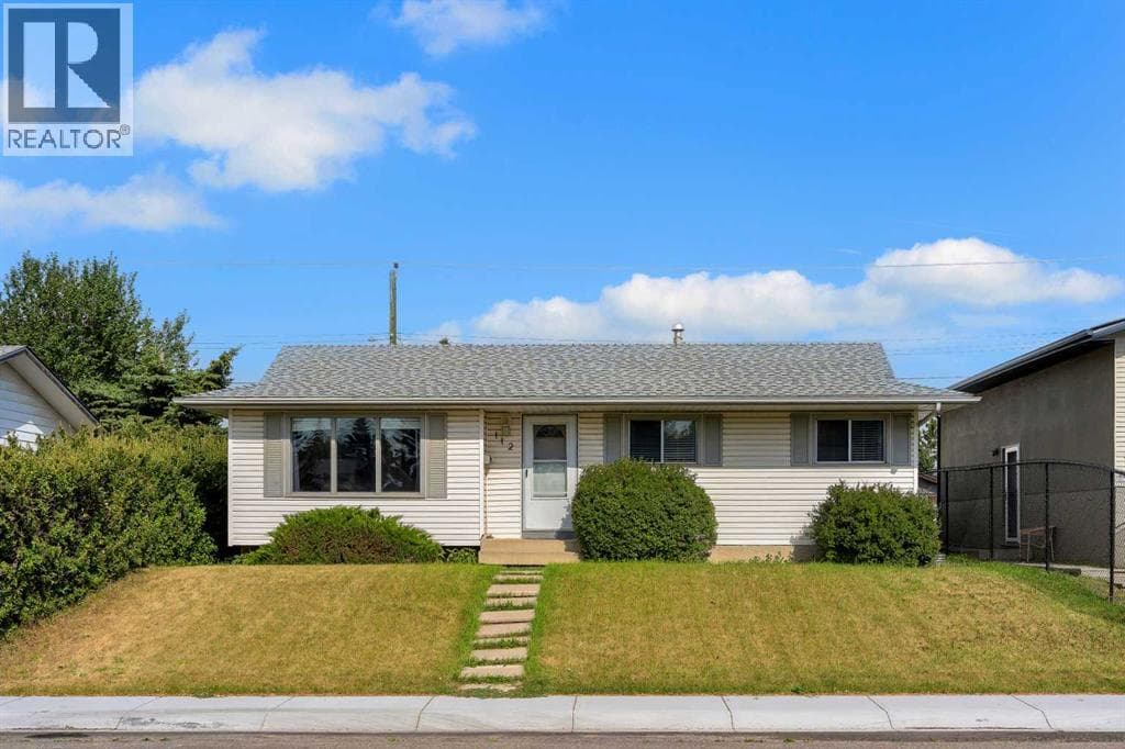 112 Penmeadows Close SE