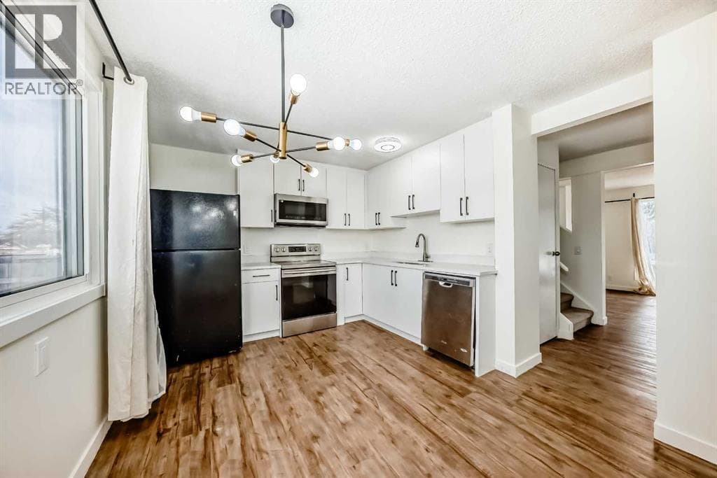 25 Erin Ridge Road SE