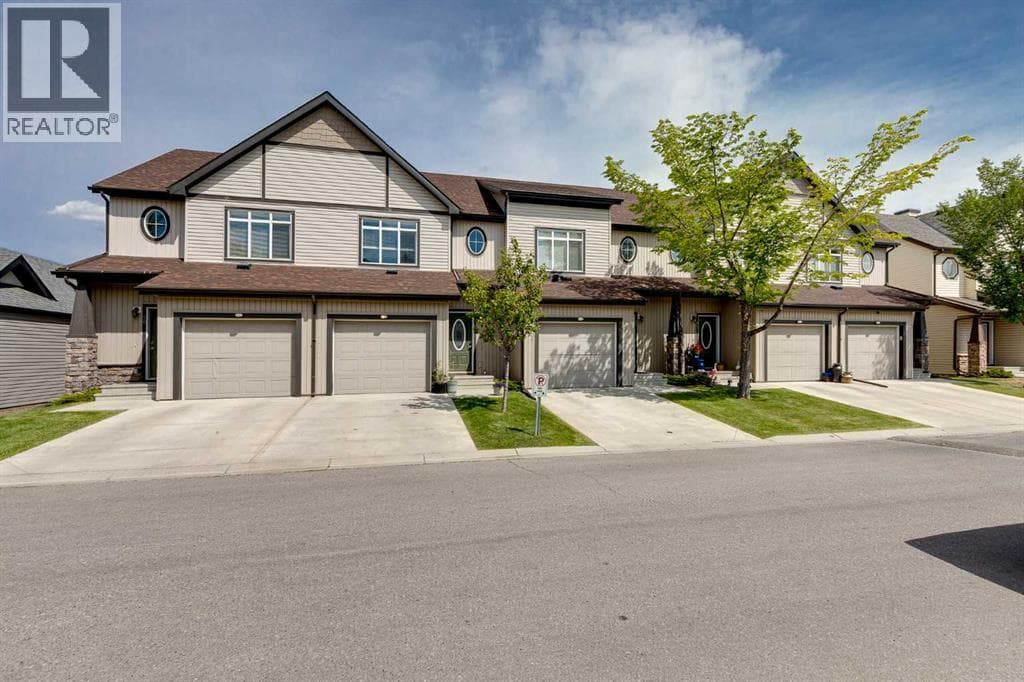 72 Copperpond Landing SE