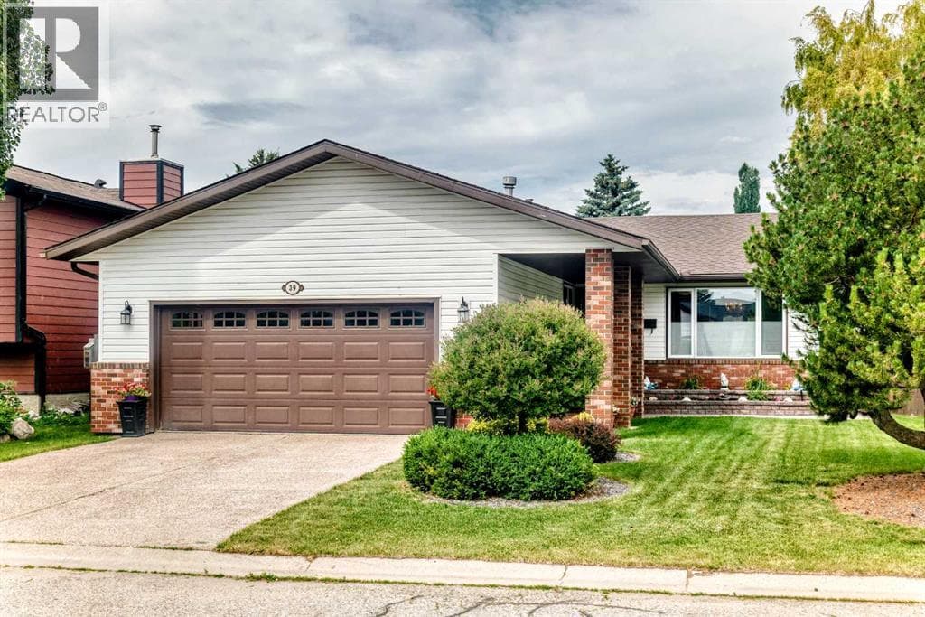 39 Deer Run Place SE