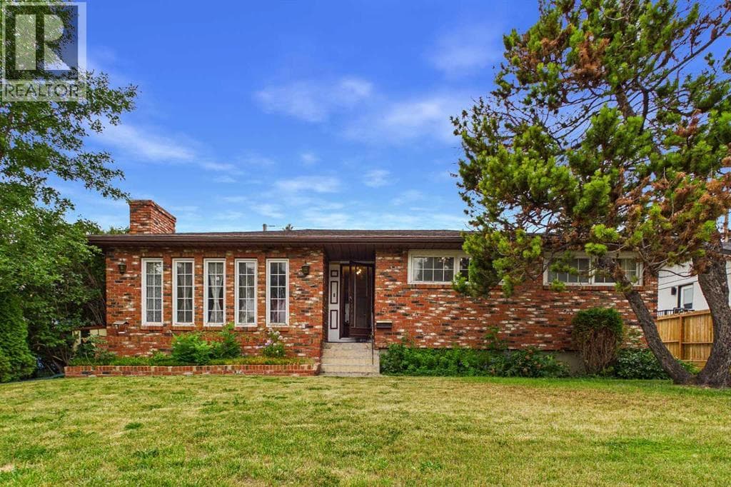 5 Chisholm Crescent NW