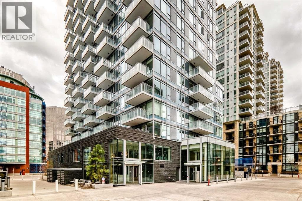 104, 108 Waterfront Court SW