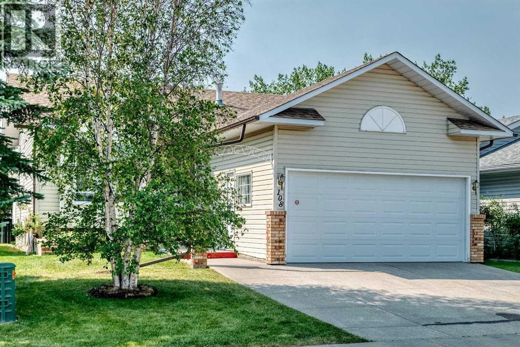 108 Woodside Close NW