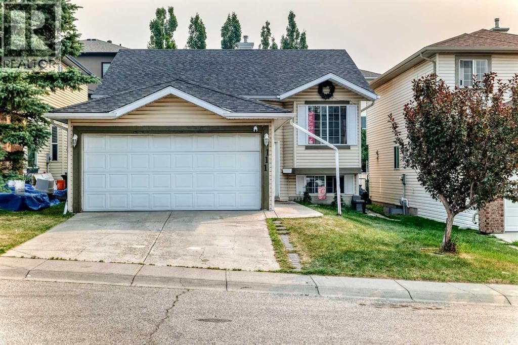 111 Arbour Stone Crescent NW