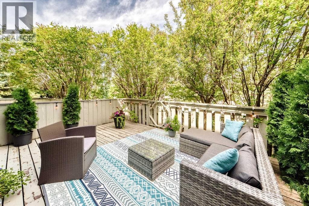 3, 185 Woodridge Drive SW