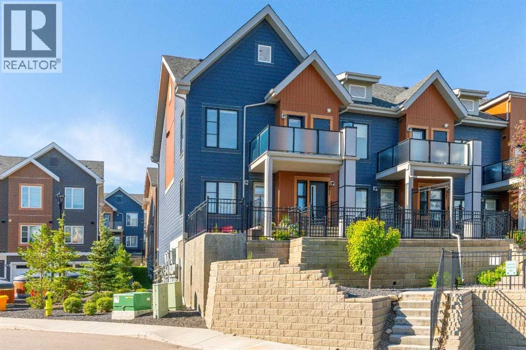 271 Livingston Common NE