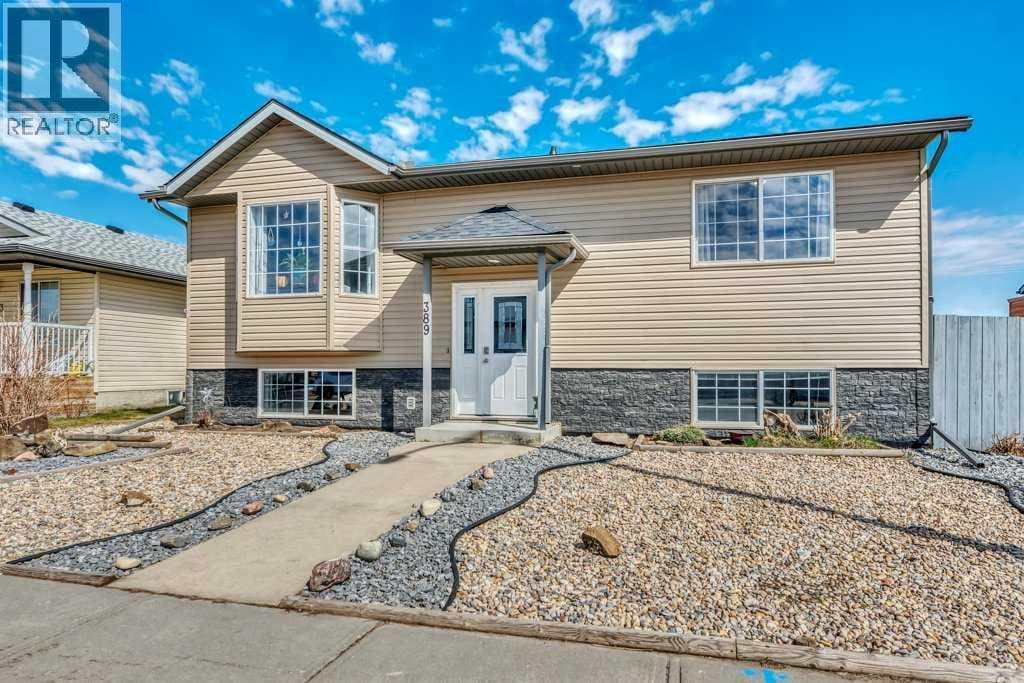 389 Strathford Crescent