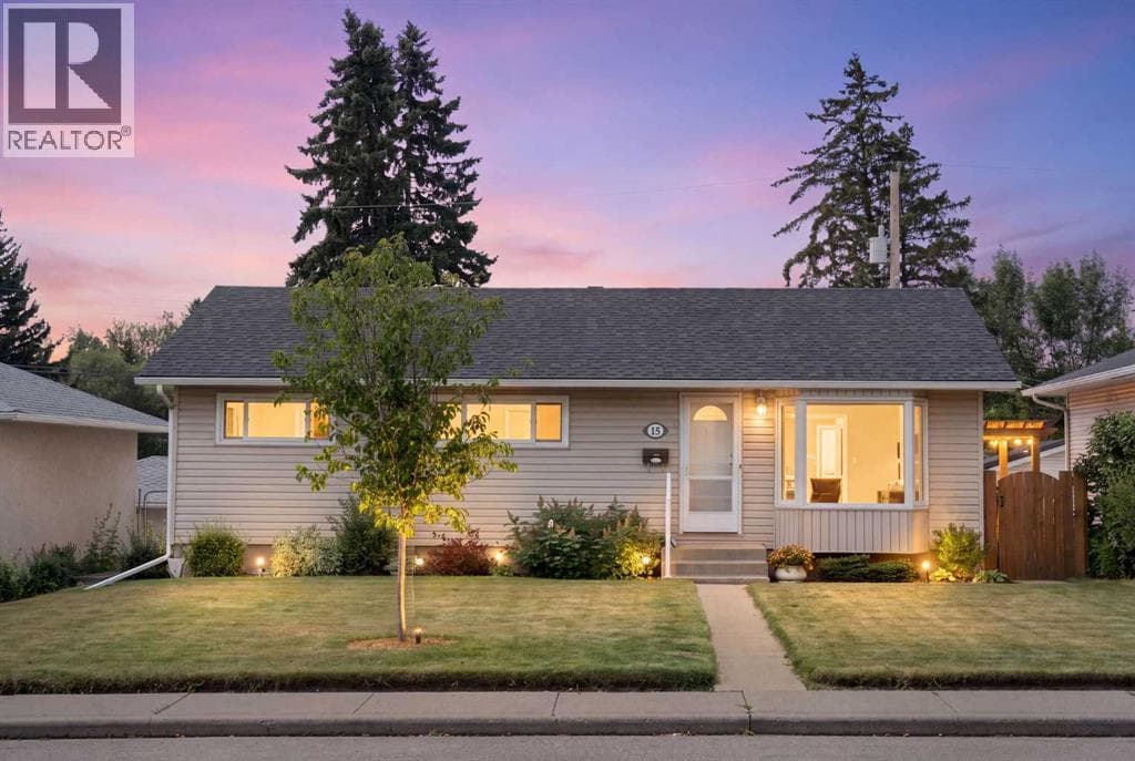 15 Carmangay Crescent NW