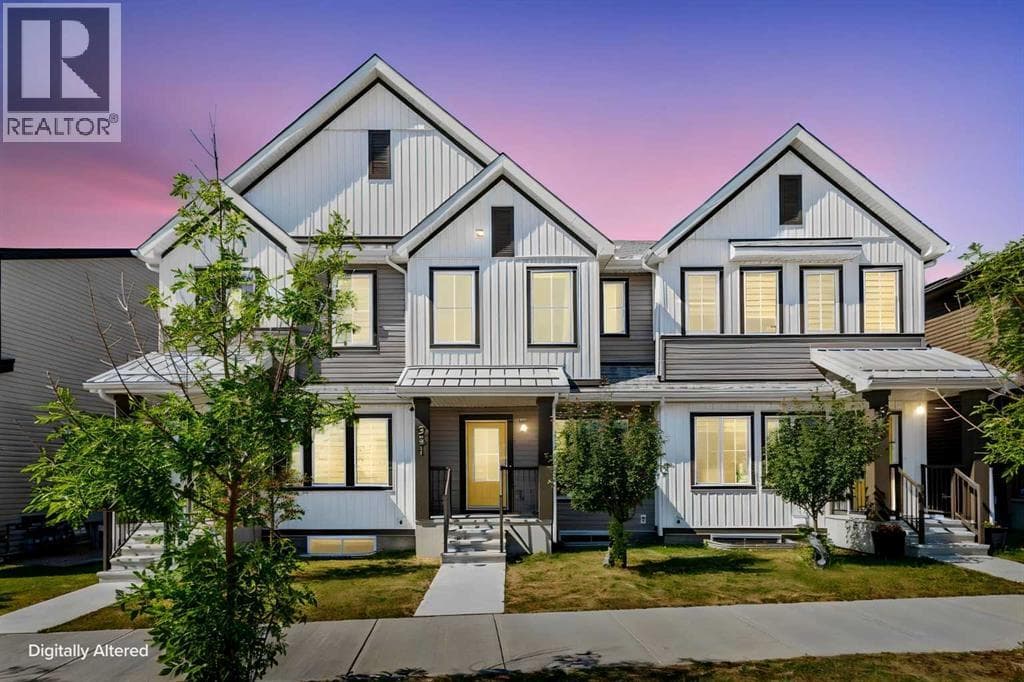 251 Lucas Boulevard NW