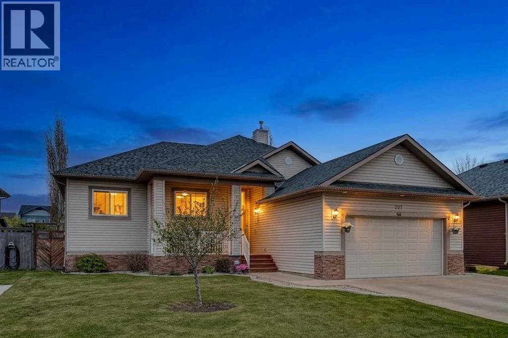 207 Strathmore Lakes Bend