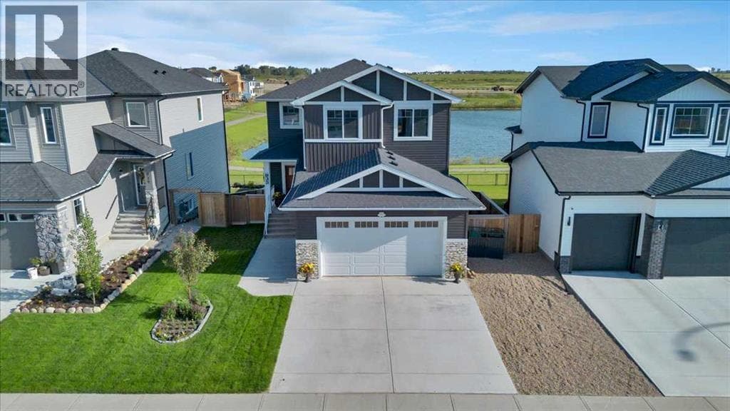 835 Lakewood Circle