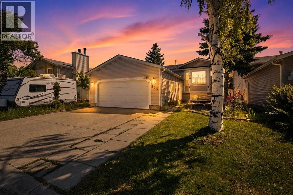 143 Castlebrook Rise NE