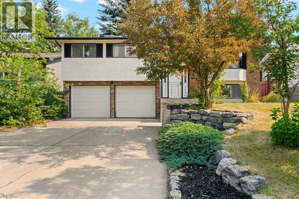 5467 Dalrymple Crescent NW