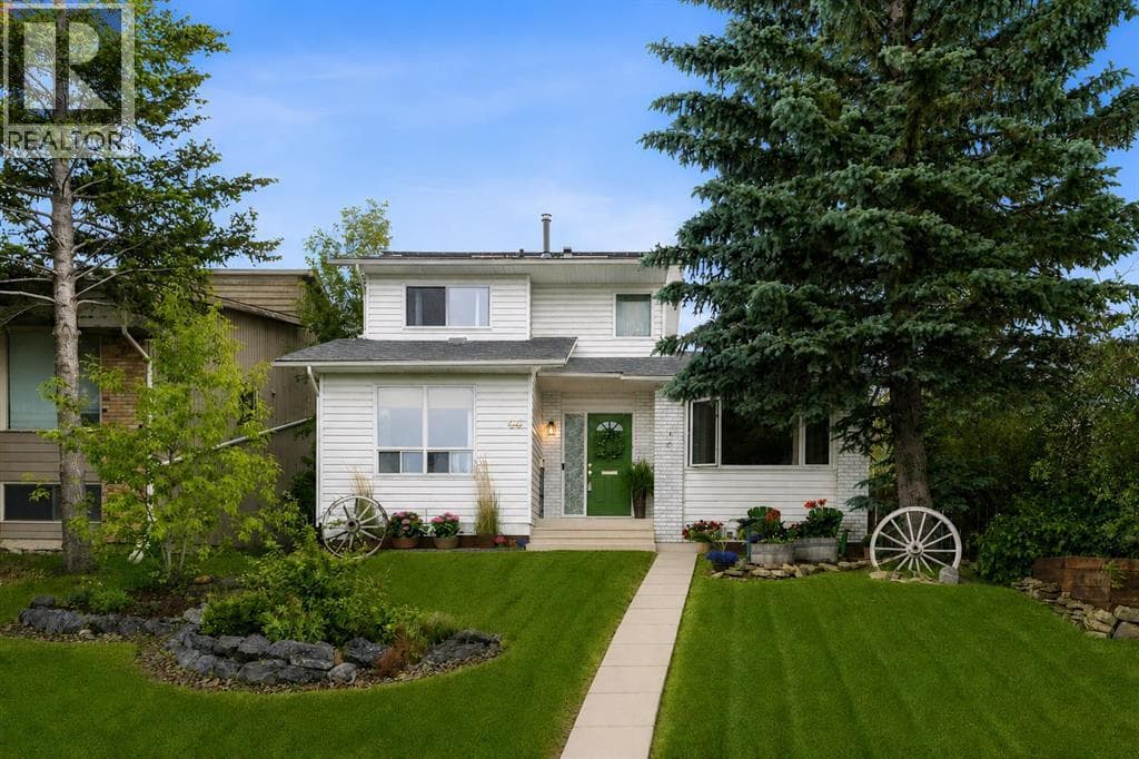 44 Beddington Crescent NE