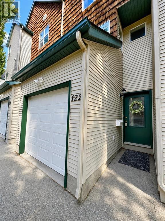 122 Bridlewood Lane SW