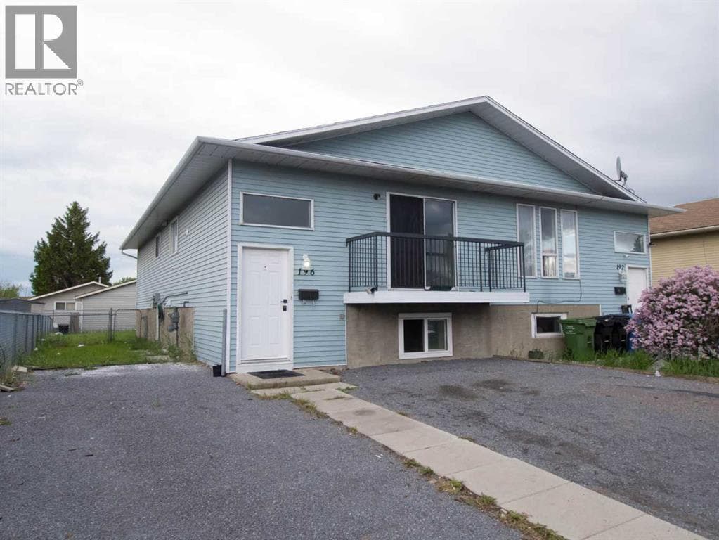 196 Fonda Drive SE