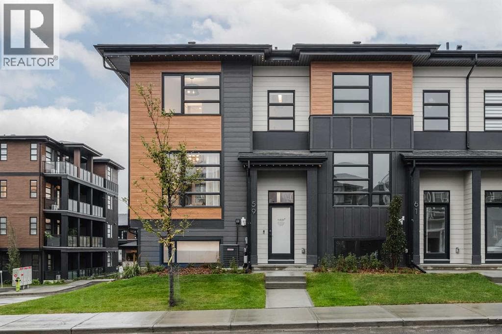 59 Lucas Way NW