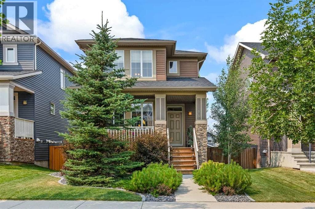 579 Evanston Drive NW