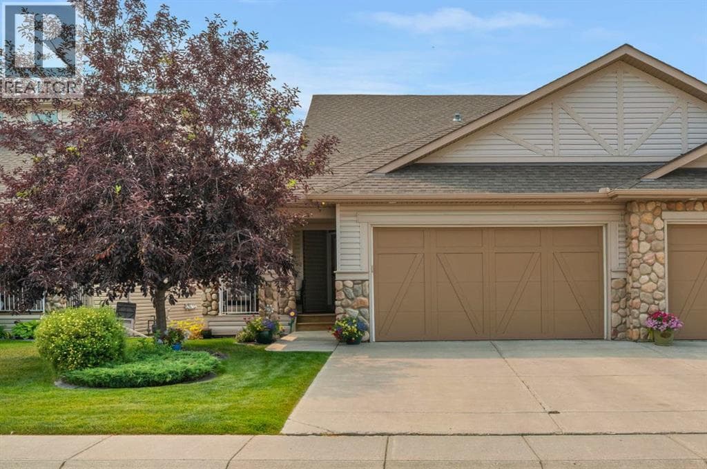 204 Sunset Square