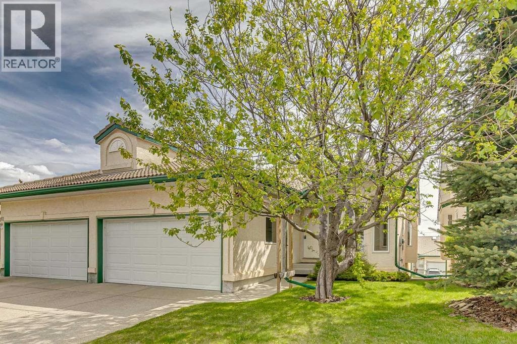 14 Strathearn Gardens SW