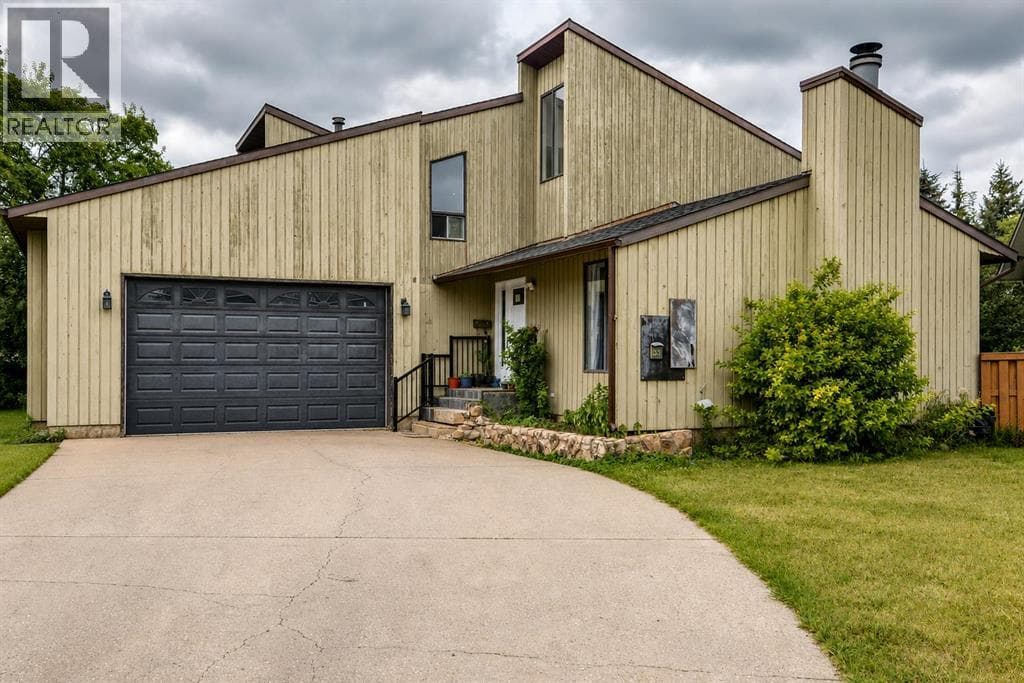 55 Pineland Close NE