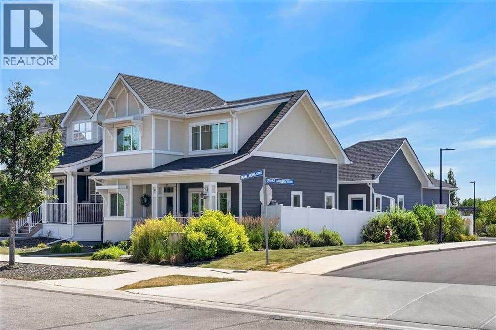 9 Drake Landing Square