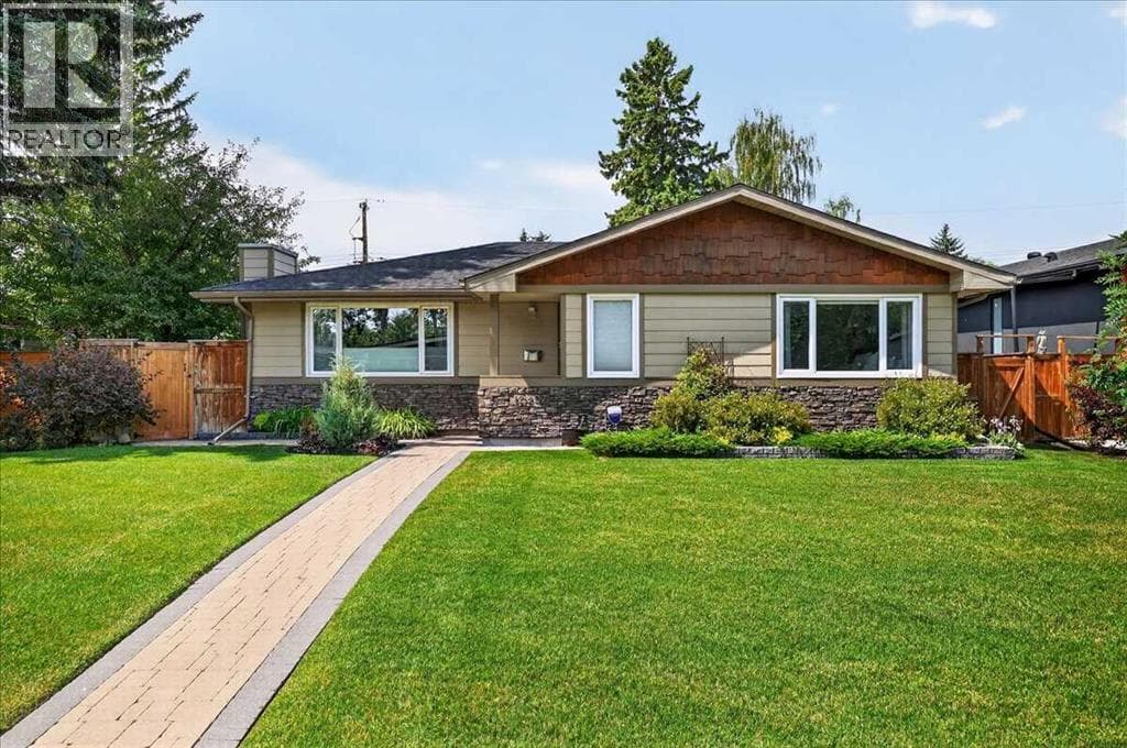 10807 Mapleshire Crescent SE