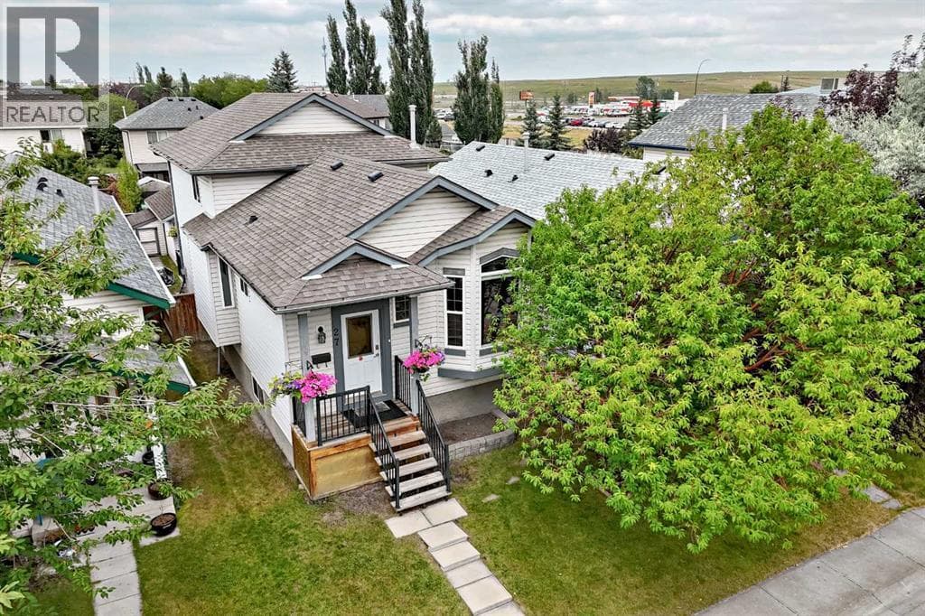27 Erin Meadow Crescent SE