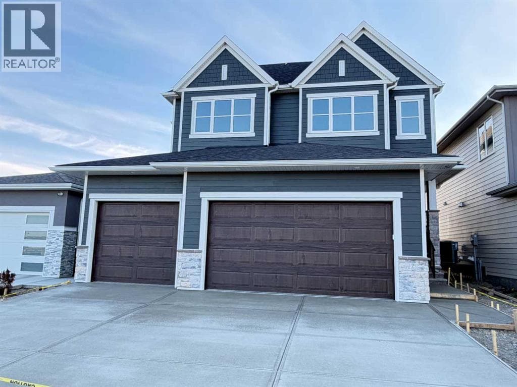 52 Crimson Ridge Heights NW