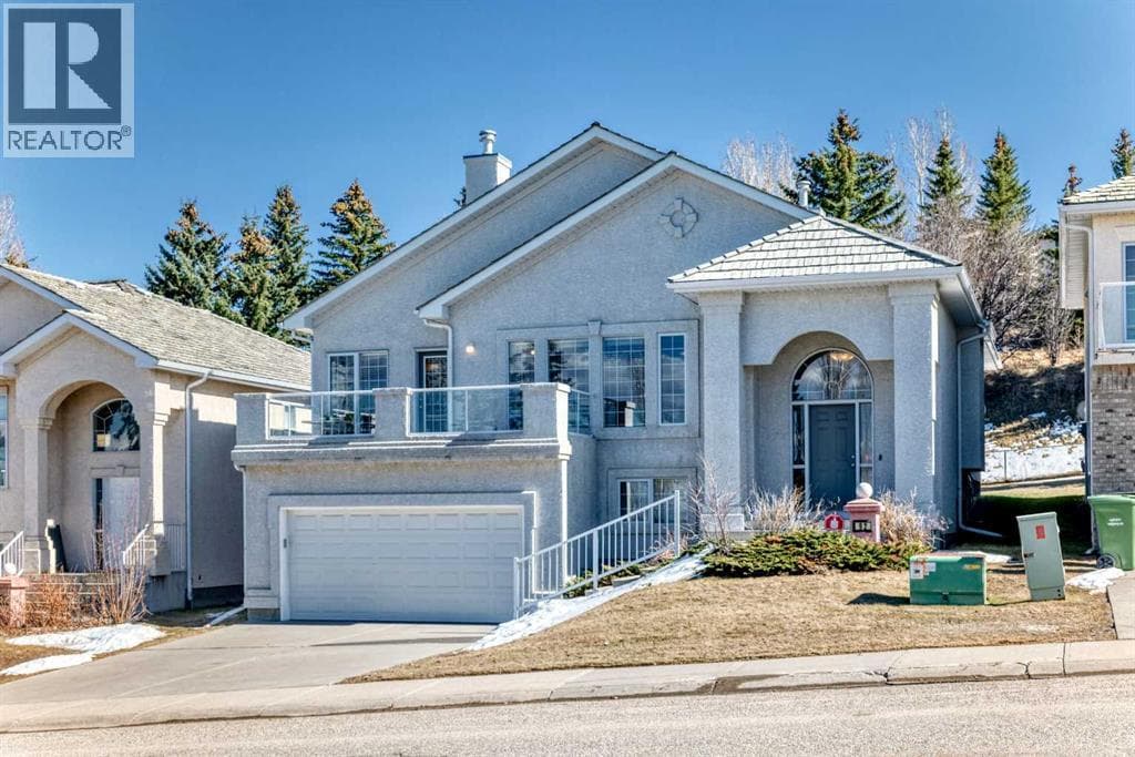92 Hamptons Drive NW