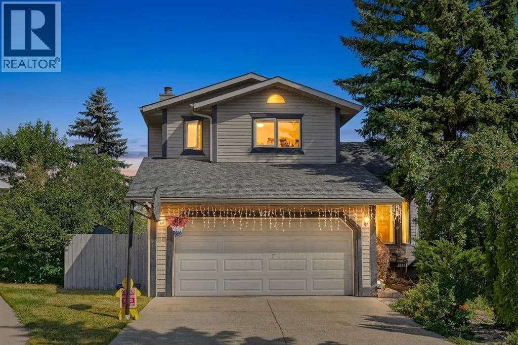 627 Macewan Valley Road NW