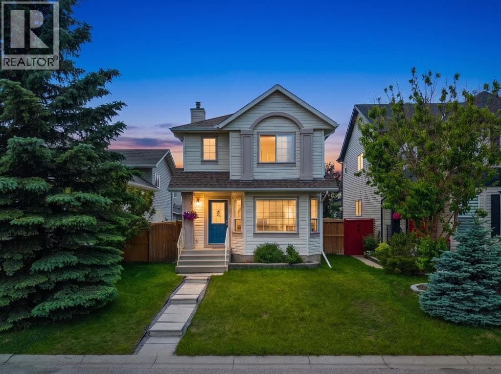 172 Citadel Bluff Close NW