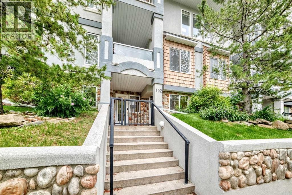 102, 2422 Erlton Street SW