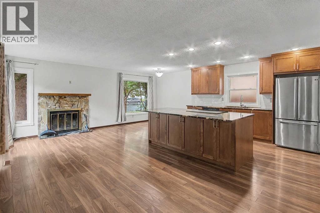 115 Mckenna Crescent SE