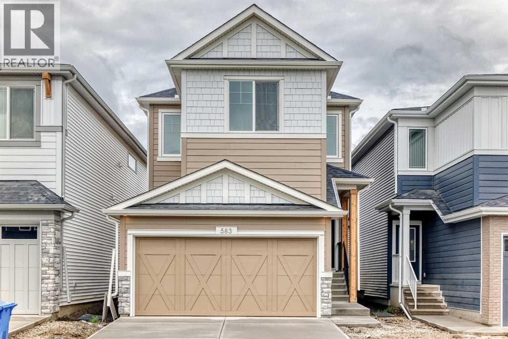 583 Buffaloberry Manor SE