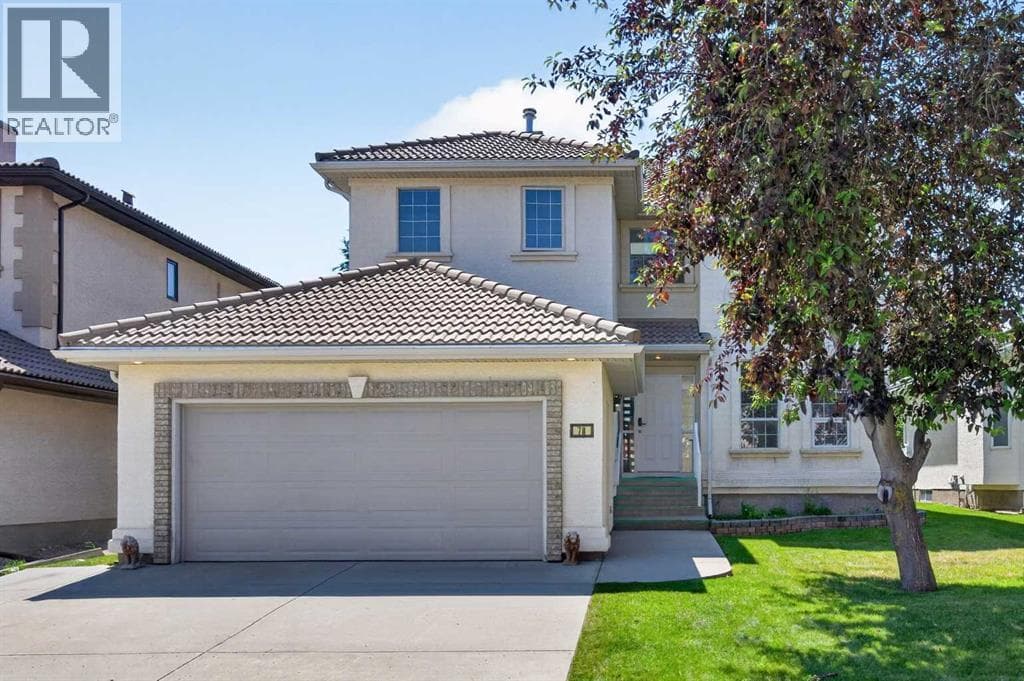 78 Hamptons Circle NW