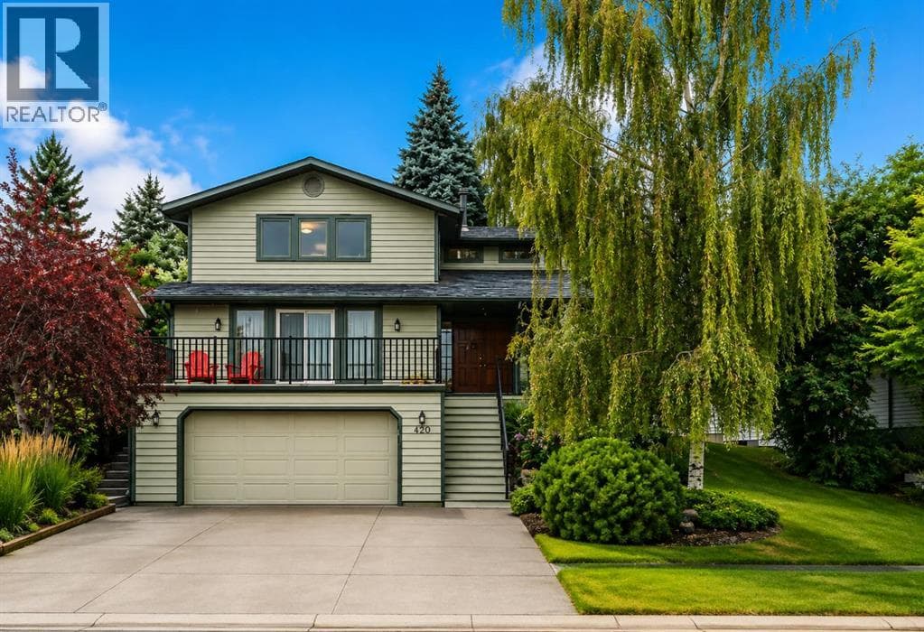 420 Strathcona Drive SW