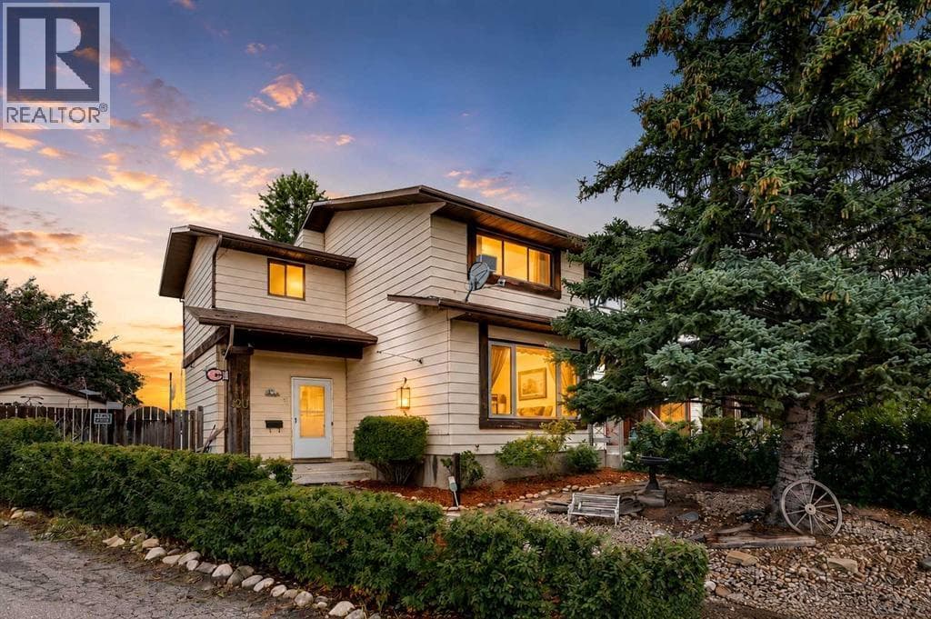 120 Aboyne Place NE