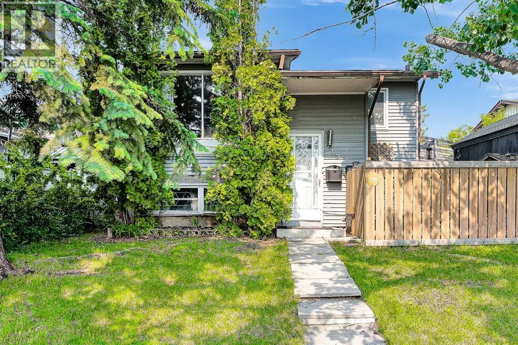 215 ERIN WOODS Drive SE